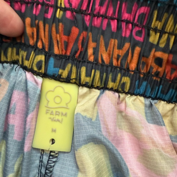 NWOT FARM SHORTS BANANAS - Picture 4 of 4